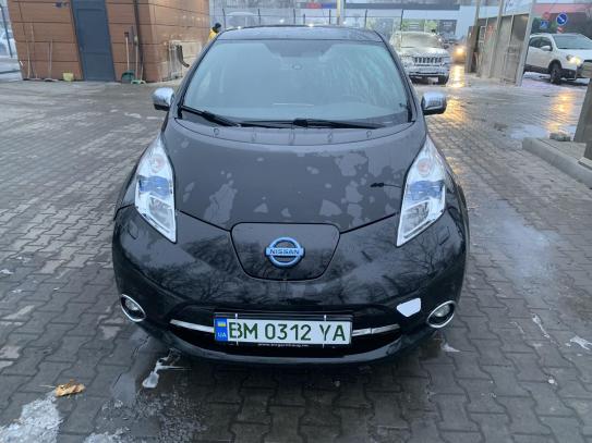 Nissan Leaf 2013г. в рассрочку