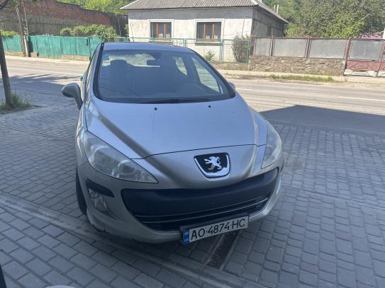Peugeot 308                             2008г. в рассрочку