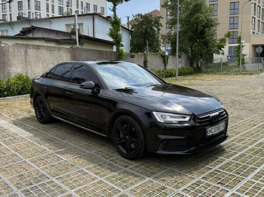 Audi A4                              2016г. в рассрочку