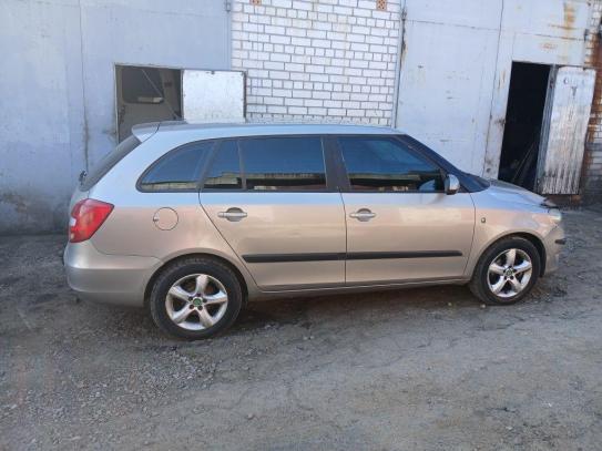 Skoda Fabia                           2010г. в рассрочку