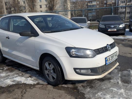 Volkswagen Polo                            2012г. в рассрочку