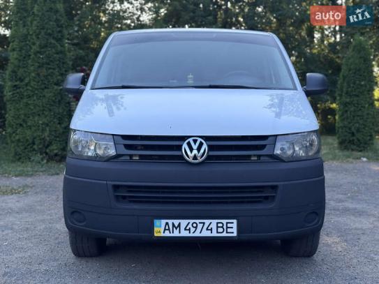 Volkswagen Transporter 2014р. у розстрочку