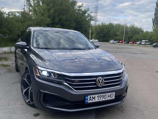 Volkswagen Passat
                          2020г. в рассрочку