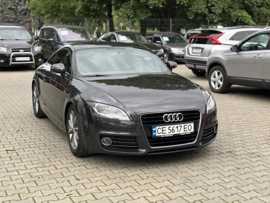 Audi Tt                              2011г. в рассрочку