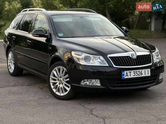 Skoda Octavia                         2011г. в рассрочку