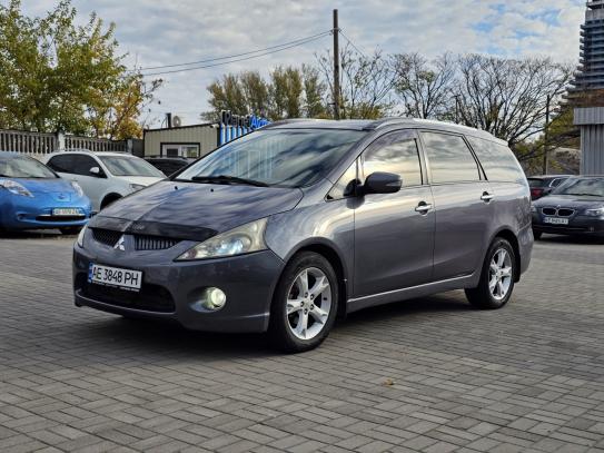 Mitsubishi Grandis 2009г. в рассрочку