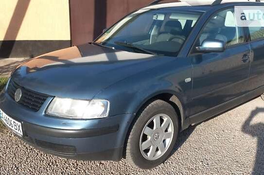 Volkswagen Passat 2000р. у розстрочку