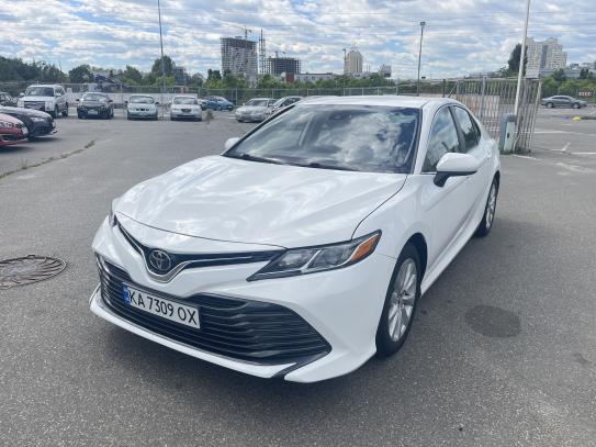 Toyota Camry                           2020г. в рассрочку