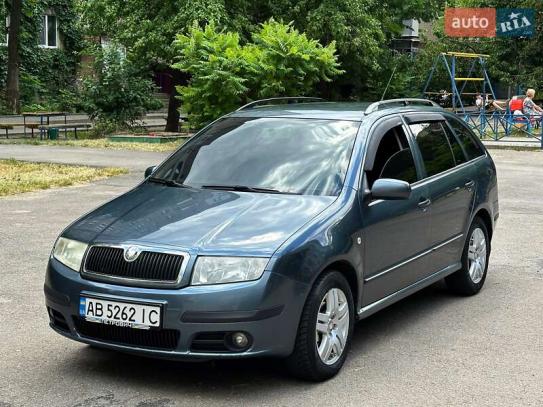 Skoda Fabia                           2006г. в рассрочку