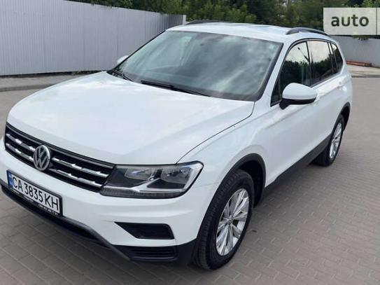 Volkswagen Tiguan 2018р. у розстрочку