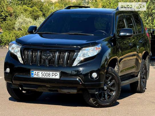 Toyota Land cruiser prado
              2017г. в рассрочку