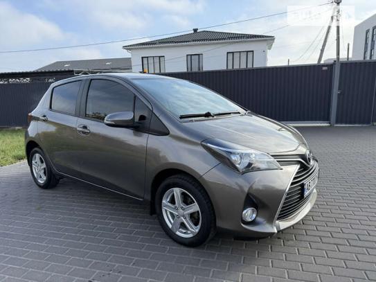 Toyota Yaris 2016г. в рассрочку