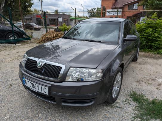 Skoda Superb 2002р. у розстрочку