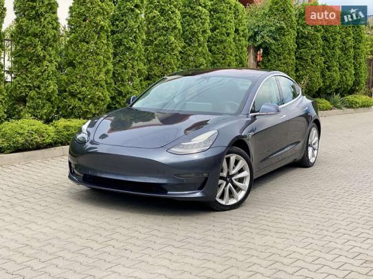 Tesla Model 3 2018г. в рассрочку