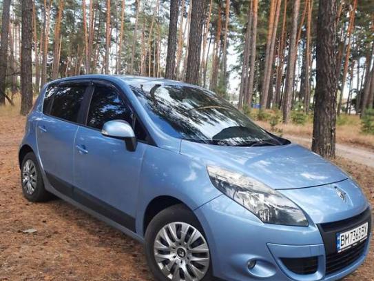 Renault Megane scenic 2010р. у розстрочку