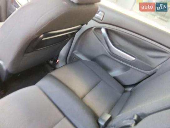 Ford C-max 2009р. у розстрочку