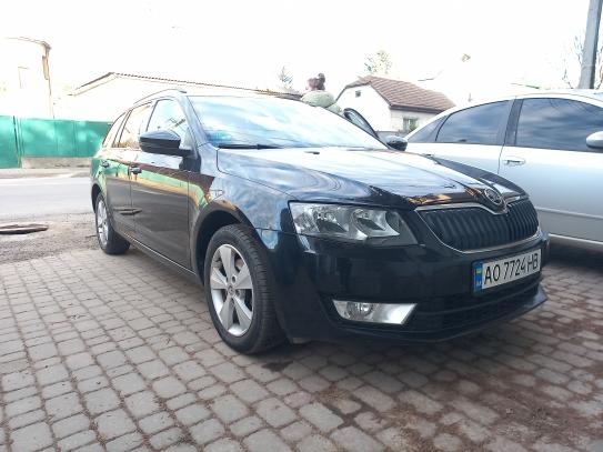 Skoda Octavia                         2016г. в рассрочку