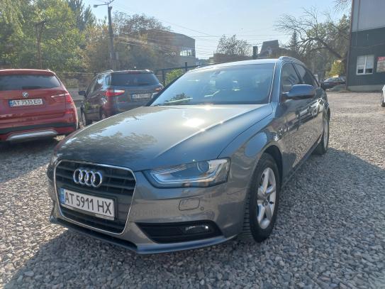 Audi A4 2014р. у розстрочку