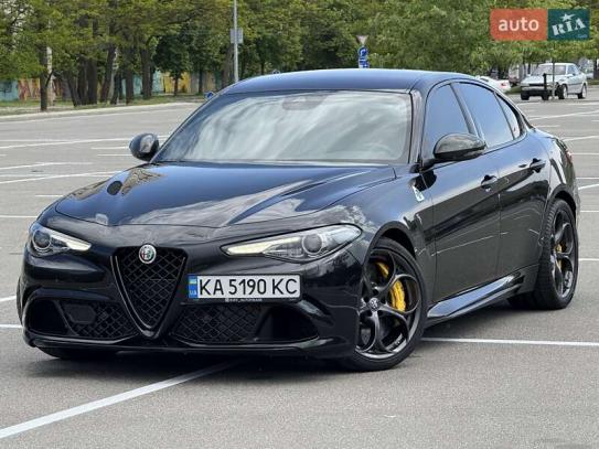 Alfa Romeo giulia                    2019г. в рассрочку