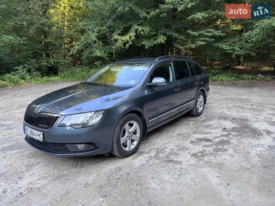 Skoda Superb                          2013г. в рассрочку