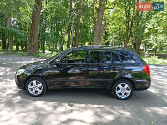 Skoda Fabia                           2008г. в рассрочку