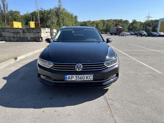 Volkswagen Passat variant
                  2017г. в рассрочку