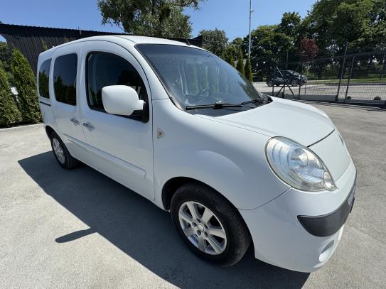 Renault Kangoo                          2012г. в рассрочку