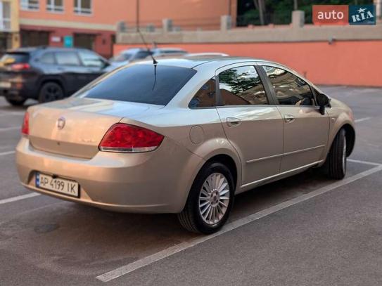 Fiat Linea                           2008г. в рассрочку