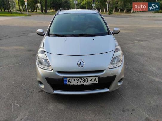 Renault Clio                            2009г. в рассрочку