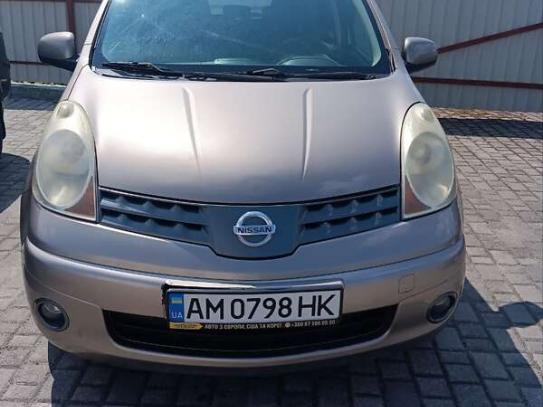 Nissan Note                            2008г. в рассрочку