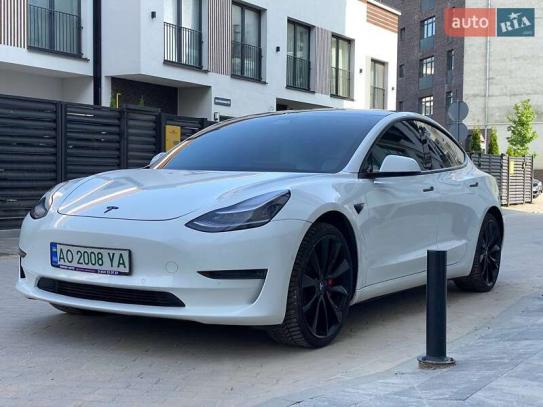 Tesla Model 3                         2019г. в рассрочку