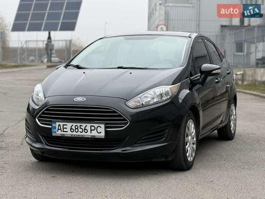 Ford Fiesta                          2014г. в рассрочку