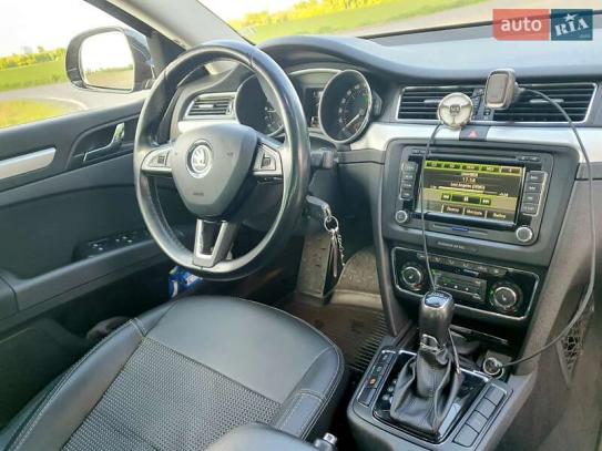 Skoda Superb                          2014г. в рассрочку