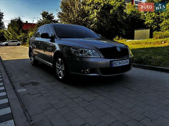 Skoda Octavia
                         2010г. в рассрочку