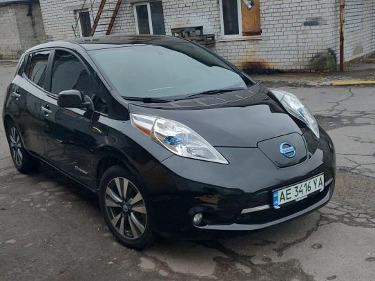 Nissan Leaf                            2013г. в рассрочку