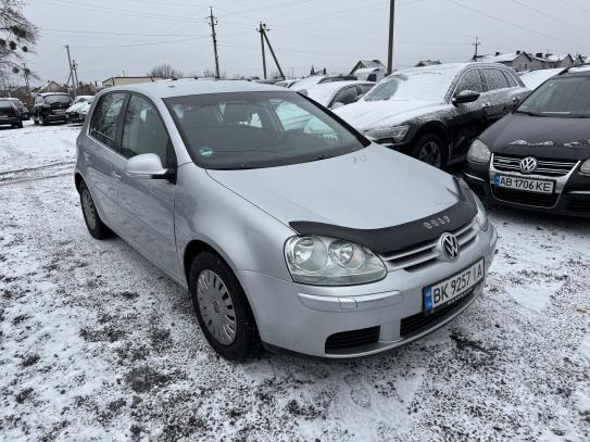 Volkswagen Golf 2005р. у розстрочку