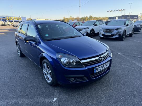 Opel Astra 2005р. у розстрочку