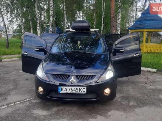 Mitsubishi Grandis
                         2007г. в рассрочку