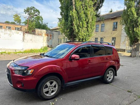 Mitsubishi Outlander
                       2011г. в рассрочку