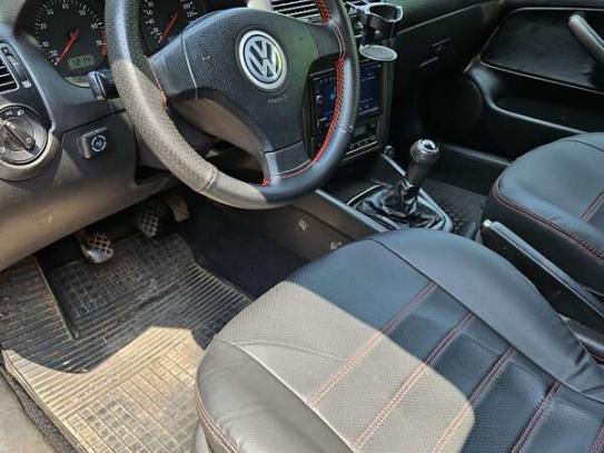 Volkswagen Bora                            2003г. в рассрочку
