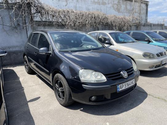 Volkswagen Golf                            2005г. в рассрочку