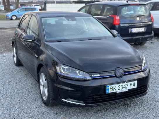 Volkswagen E-golf                          2015г. в рассрочку