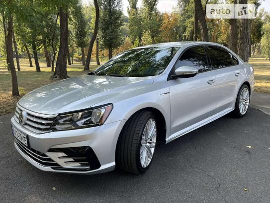 Volkswagen Passat 2017р. у розстрочку