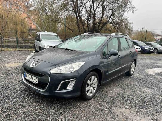 Peugeot 308 2012р. у розстрочку