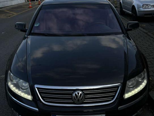 Volkswagen Phaeton
                         2007г. в рассрочку