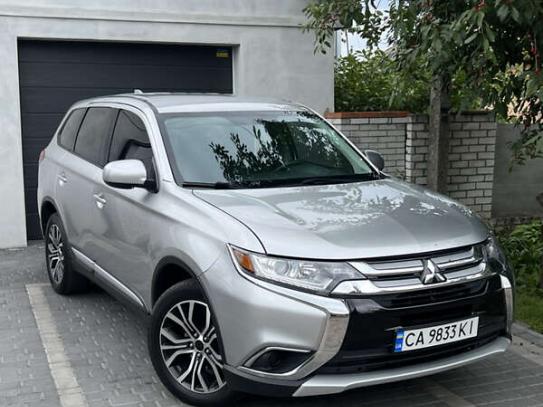 Mitsubishi Outlander                       2018г. в рассрочку