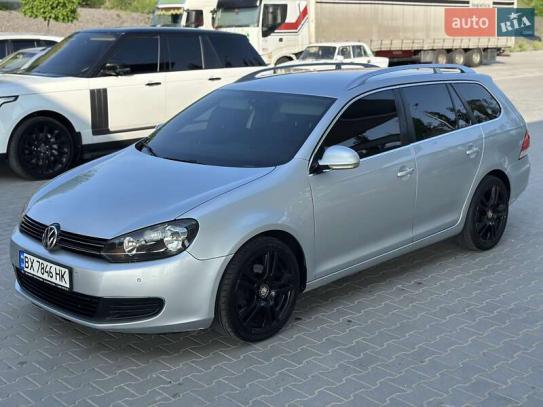 Volkswagen Golf
                            2010г. в рассрочку