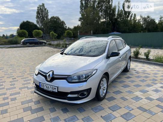 Renault Megane 2015г. в рассрочку