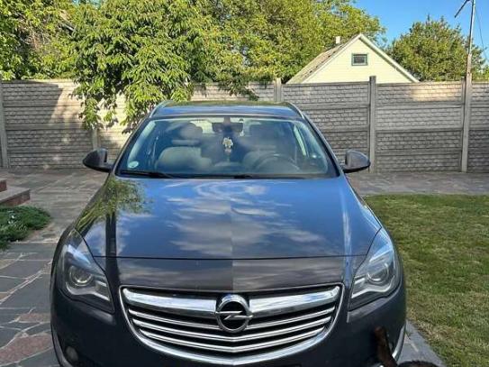 Opel Insignia                        2014г. в рассрочку