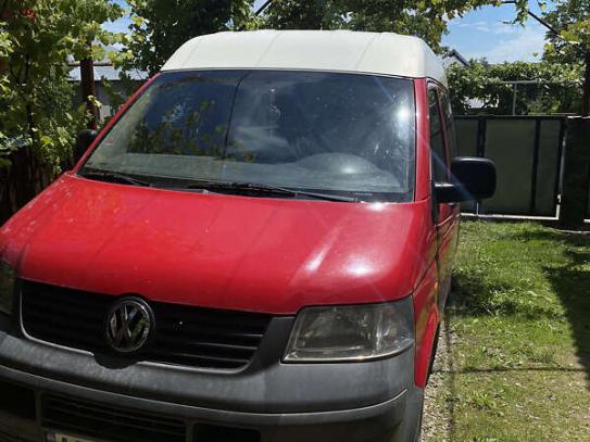 Volkswagen Transporter 2004г. в рассрочку